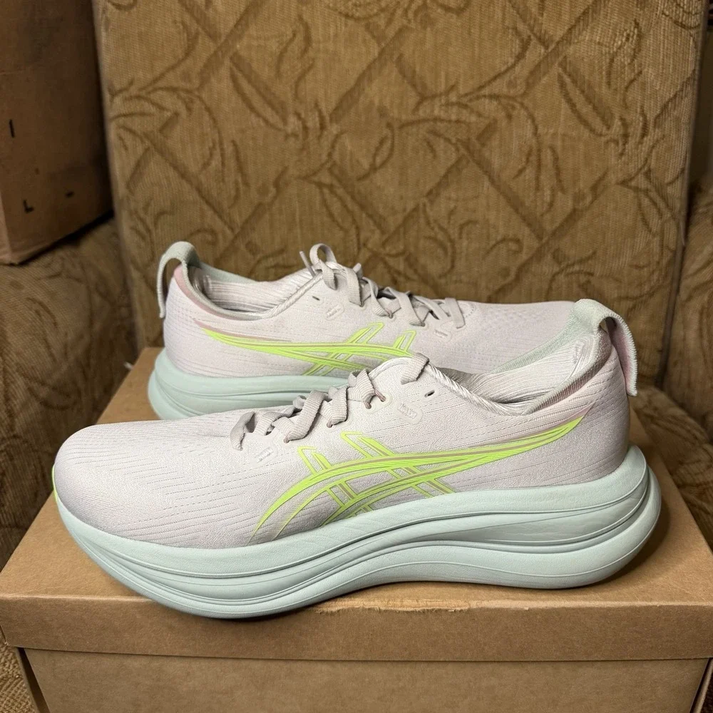 Asics Gel-Nimbus 28 Womens Size 9.5 Gray Athletic Running Walking Shoes Sneakers - Picture 3 of 10